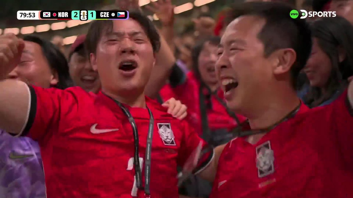 ¡COREA DEL SUR LO DIO VUELTA! Oh Hyeon-gyu tomó el centro de Hwang In-beom y marcó el 2-1 para los Tigres de Oriente ante República Checa en Guadalajara. #MundialEnDSPORTS | #CopaMundialFIFA