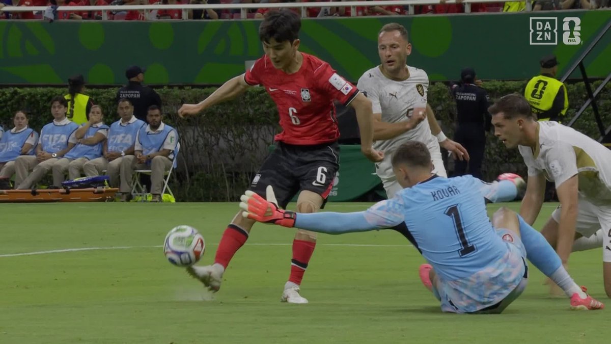RECORTE Y PA' DENTRO 🥅⚽ Mucha finura en este gol, Hwang In-beom 🤌🏼 Disfruta de TODO EL MUNDIAL SOLO EN #DAZNMUNDIAL 🔗 #DAZNMundial