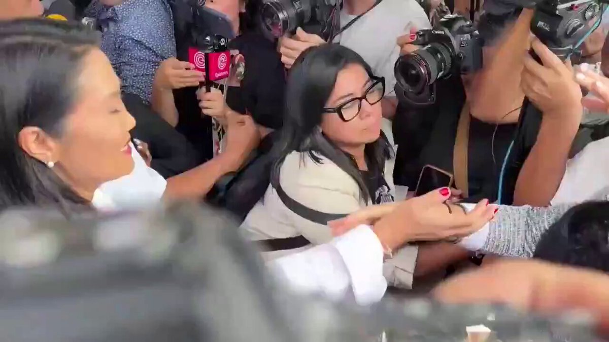 Se desmoronan los zurdos y el Foro. Otra pérdida más para la narcopresidenta Claudia Sheinbaum Pardo y los zurdos. En Perú, Keiko Fujimori reaccionó a los resultados de la segunda vuelta presidencial con un mensaje de agradecimiento a sus simpatizantes. Con el 98.22 % de las actas escrutadas, el conteo oficial le otorga el 50 % de los votos. EFE Noticias