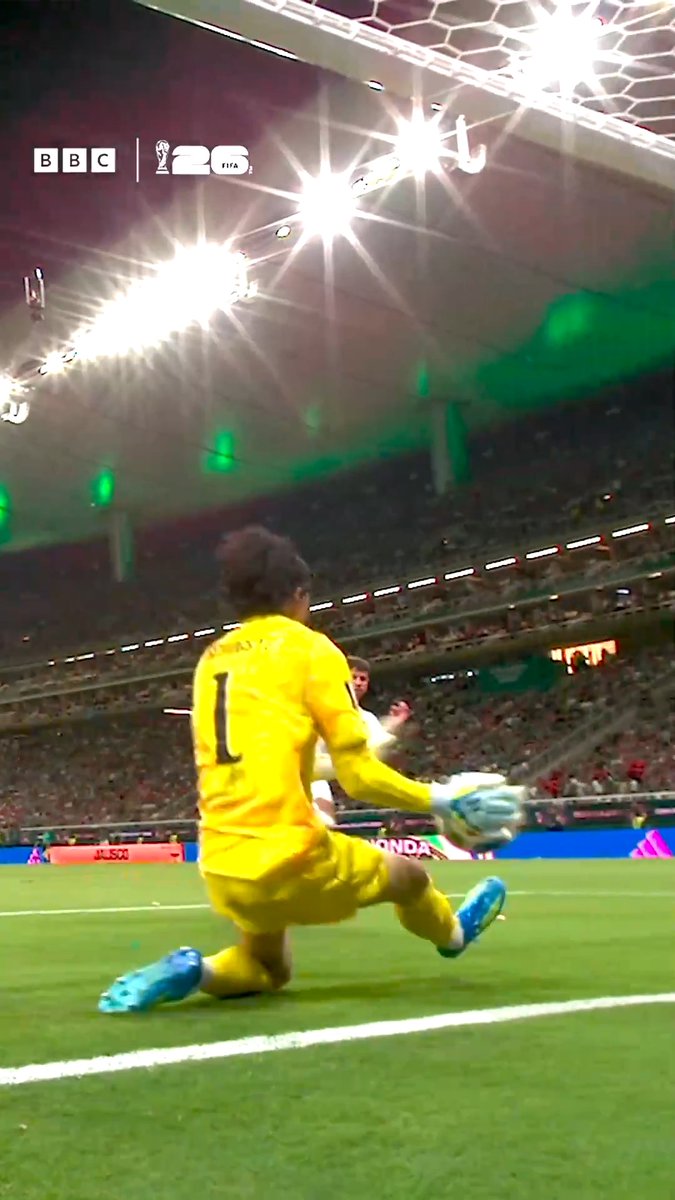 Goalkeeper Kim Seung-Gyu delivered for South Korea with two saves to protect their 2-1 lead and secure their victory over Czech Republic 🧤✨