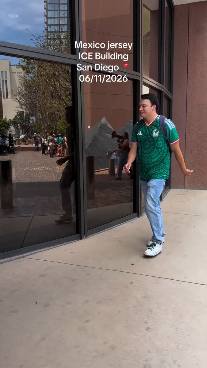 Imagine working for ICE deporting your own people and wearing a Mexico jersey for the World Cup ?!