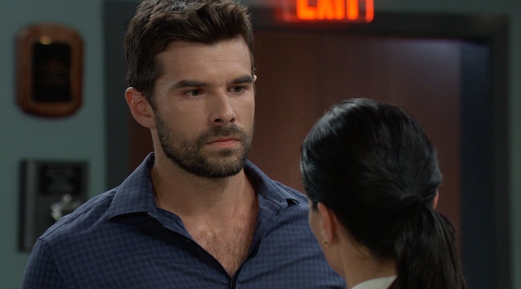"You put one toe out of line and you're gone." #GH