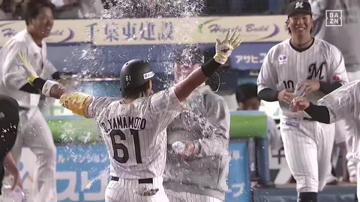 2夜連続の歓喜 山本大斗 サヨナラ打 昨夜サヨナラの佐藤都志也と熱い抱擁 ⚾️ロッテ×DeNA #chibalotte #だったらDAZN