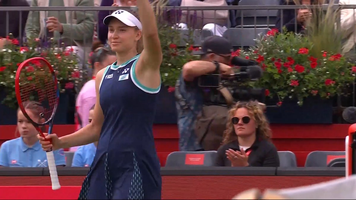 Elena Rybakina takes out 2025 champion Tatjana Maria 6-7(4), 7-5, 6-0 to reach the quarterfinals in London 👏 The No. 1 seed will take on home favorite Katie Boulter next. #HSBCChampionships