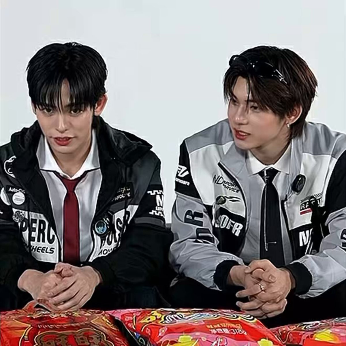 Q: Share interesting experiences from 🐶🐻‍❄️ childhood 🐻‍❄️: When I was a kid, I wasn't very quiet. I mean...I talked more than I do now, and I was more playful than I am now. 🐶: I once played in a play area for children. It was a place with lots of things for kids. 🐶: There was a slide, and next to it was a climbing area. So I climbed up there, and then I fell. The floor was made of something soft, like foam. 🐶: So I landed on it, but when I fell, my neck got twisted. I couldn't turn my head. So I went to see a doctor. 🐻‍❄️: Was it a broken bone? 🐶: No, it wasn't like a broken bone. It was more like they put it back into place. 🐶: “Crack!” And then it was fine. 🐻‍❄️: Did you enjoy it? 🐶: Nope, my neck felt a bit stiff. But it doesn't happen anymore nowadays. 🐶: At that time, it hurt a lot. 🐶: Heartbroken 🎤: What should you do, Por? 🐶: Well. Need to drink “泡泡牛奶” (The brand name is Want Want, but Tee accidentally said "Bubble," which is Por's Chinese nickname. 🐻‍❄️: Yes, can get well soon 🐶: Eh, nonono 🤣🤣🤣 is Wantwant! // Tee 🙂‍↕️🙂‍↕️🙂‍↕️🤣🤣🤣