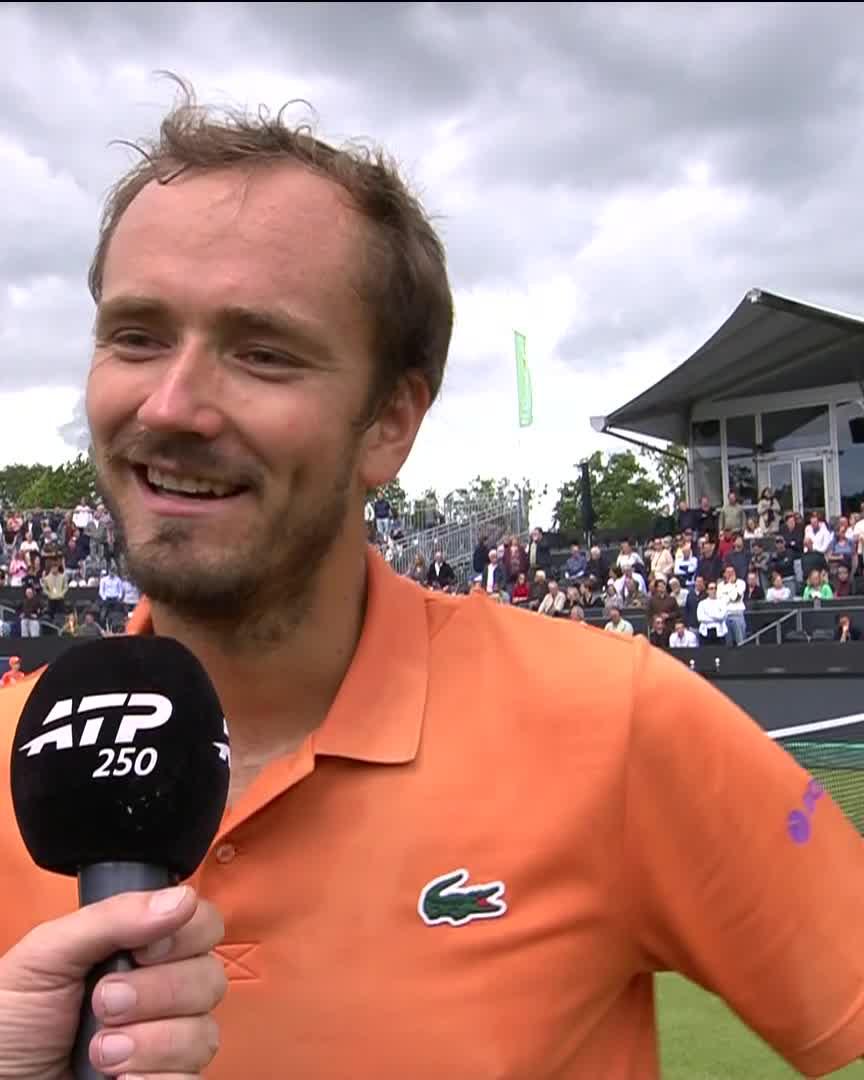 “I’m pretty sure you guys have a talent in your country!” 🇳🇱 Daniil Medvedev with some nice words for the 17-year-old Thijs Boogaard! 🗣️ #LibemaOpen