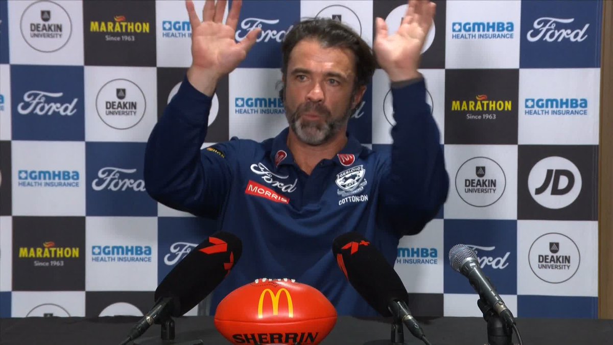 "If you're gonna get really frustrated by something, make sure it's not your own ignorance that you're displaying for everyone." 🗣️ Chris Scott on understanding the rules with "perfect clarity" #AFLCatsSuns