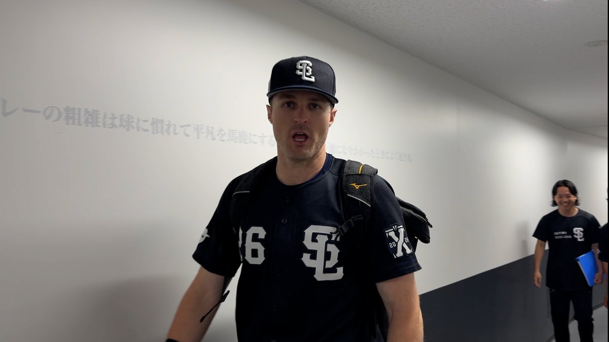 / 夏央スゴイネ! 勝利のハイタッチ気分! \ 3安打2打点の活躍を見せた #滝澤夏央 選手を称える選手たち! 明日は土曜日ですがナイターです。ゆっくり寝て、戦いに備えましょう! ▼動画全容はこちら #seibulions #打破 #圧倒的至近距離 #交流戦