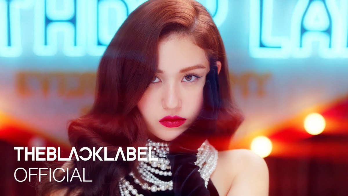 7 years ago today, JEON SOMI debuted as a soloist with ‘BIRTHDAY’
