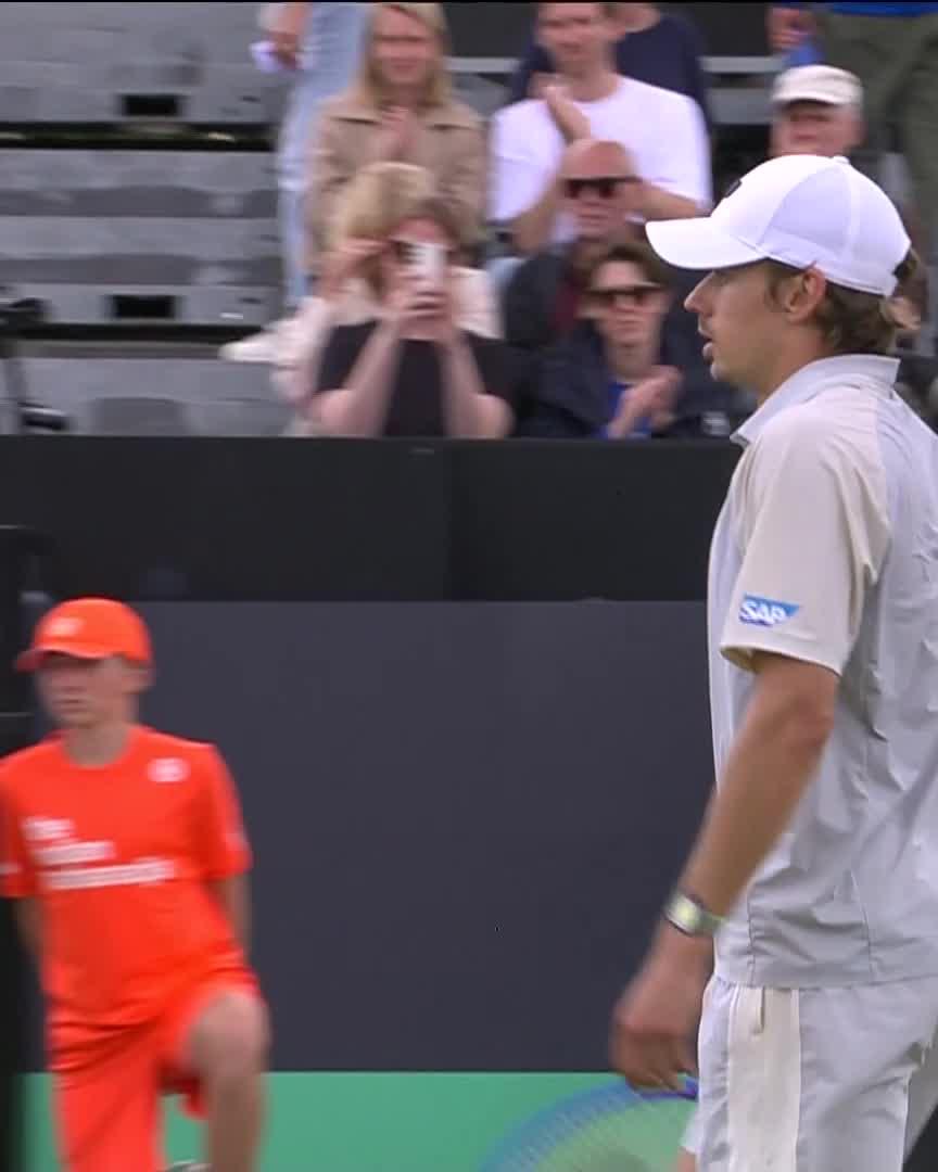 A third semi-final in 2026 for Alex de Minaur 👏 The 27-year-old takes down Benjamin Bonzi in straights to set up a semi-final clash with Adrian Mannarino ⚔️ #LibemaOpen
