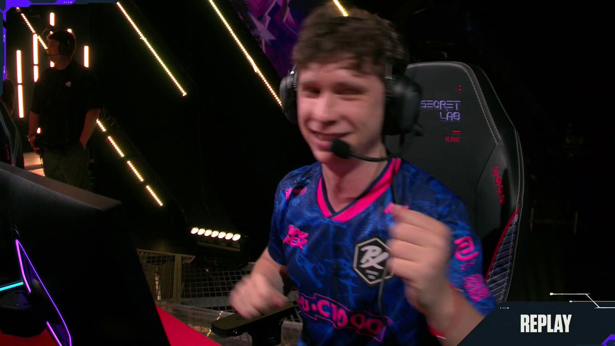 Todo mundo já reportou por MUITO menos... Que isso, something? 🤯 #VALORANTMasters