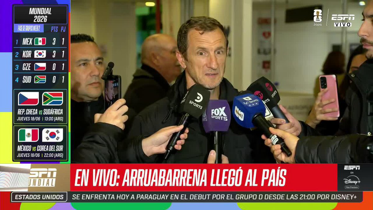 "ESTOY CONVENCIDO QUE HAY UN BUEN PLANTEL... CREO QUE HAY JUGADORES CON PERSONALIDAD". Las palabras del Vasco Arruabarrena en su llegada a Argentina antes de ser presentado como nuevo entrenador de Boca. ⚡ #ESPNMundial
