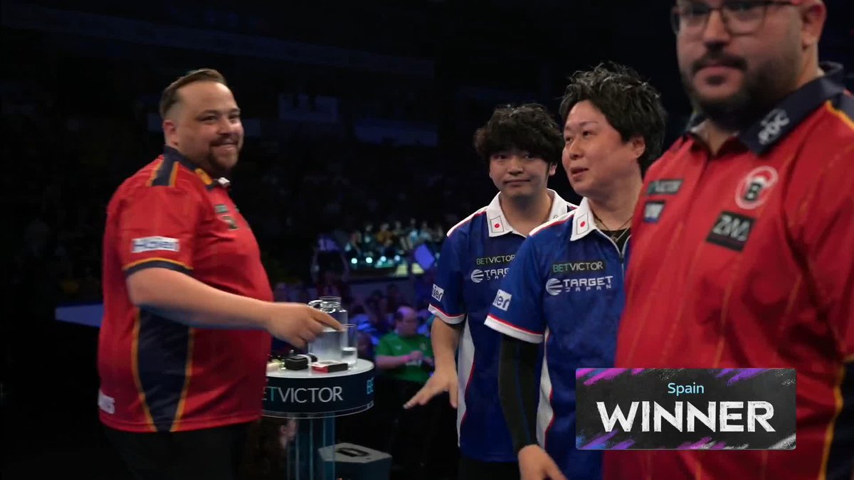 SPAIN SEAL TOP SPOT! 🇪🇸 Spain defeat Japan 4-1 to seal their spot in the last 16 for the first time since 2020! Delight for Cristo Reyes and Jose Justicia! 🙌 📺 #WCOD26
