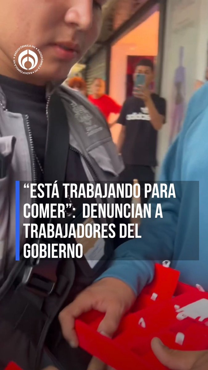 “Está trabajando para comer”: 😖 denuncian a trabajadores del gobierno por despojar de su mercancía a vendedor en la calle. 👇🏼 #RFmx #Imperdible