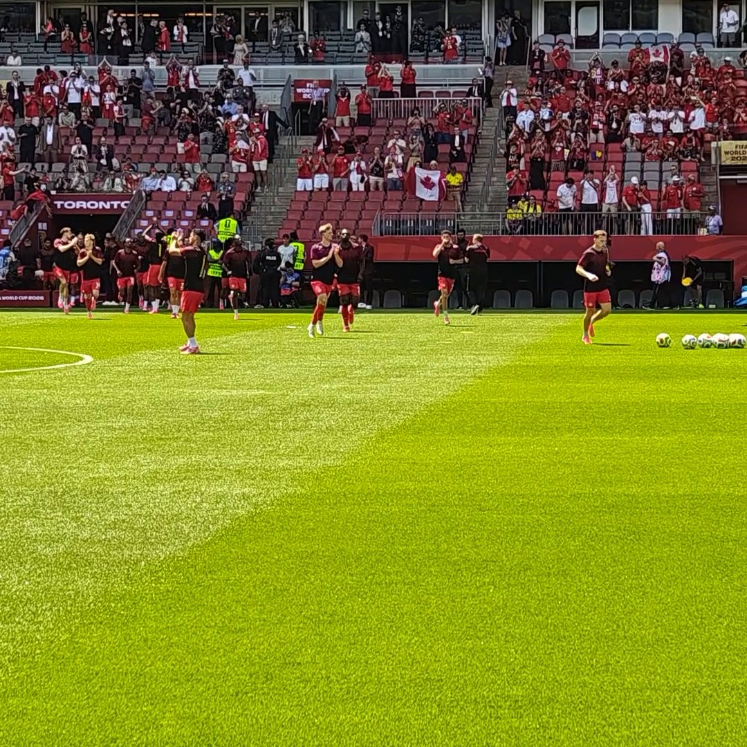 A hometown welcome for Canada. 🇨🇦 🙌 Find out where to watch. ⬇️ #FIFAWorldCup