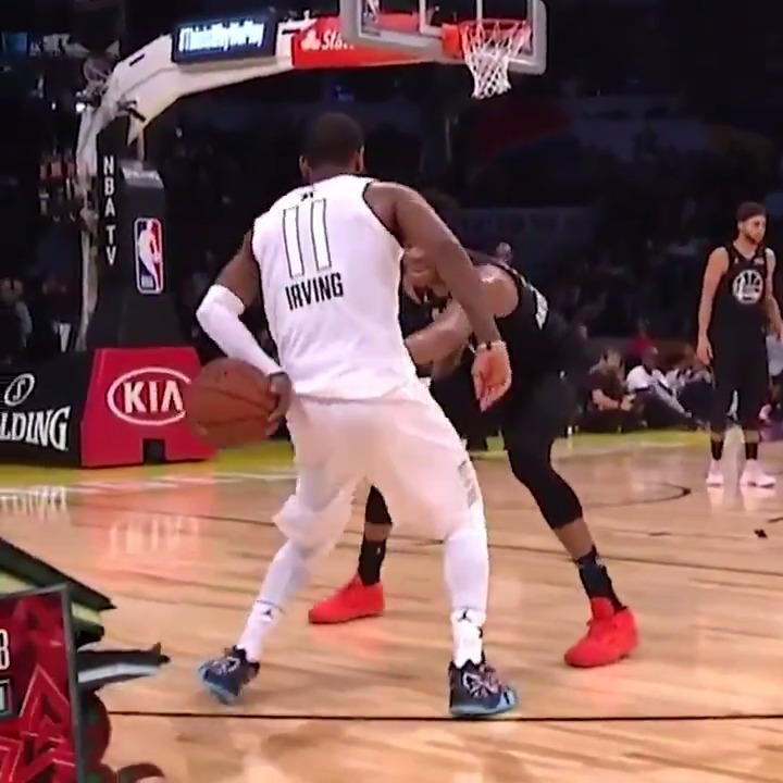 I hope Kyrie will pull this move out again for us just one time 😭🔥