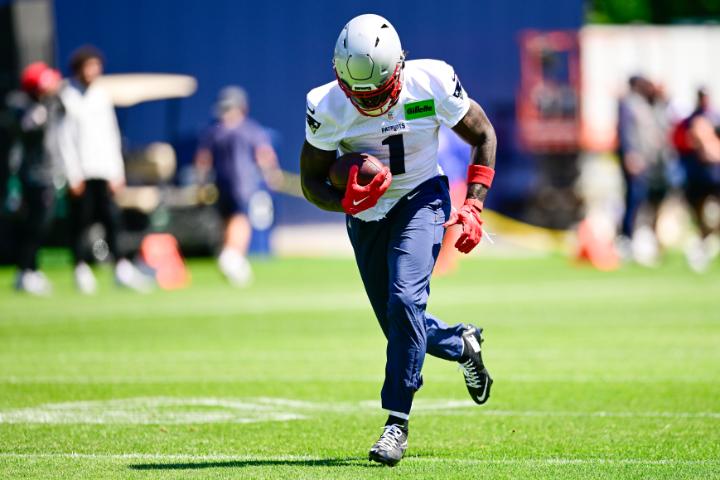 Spike explains the fear he has of A.J. Brown going off now that he's with the New England Patriots. "He is gonna go for 1,686 yards 12 touchdowns There's gonna be talk about him being the best receiver in the league again like 3 years ago.”