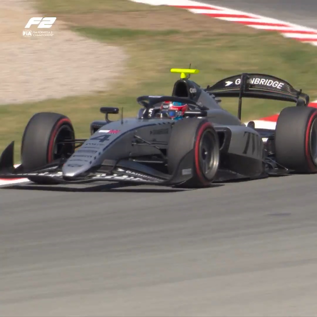 A busy day in Barcelona, but a key one for Colton Herta 🔑 The US driver made his Formula 1 race weekend debut with Cadillac Formula 1 Team in between F2 Free Practice and Qualifying 🐝 #F2 #BarcelonaGP