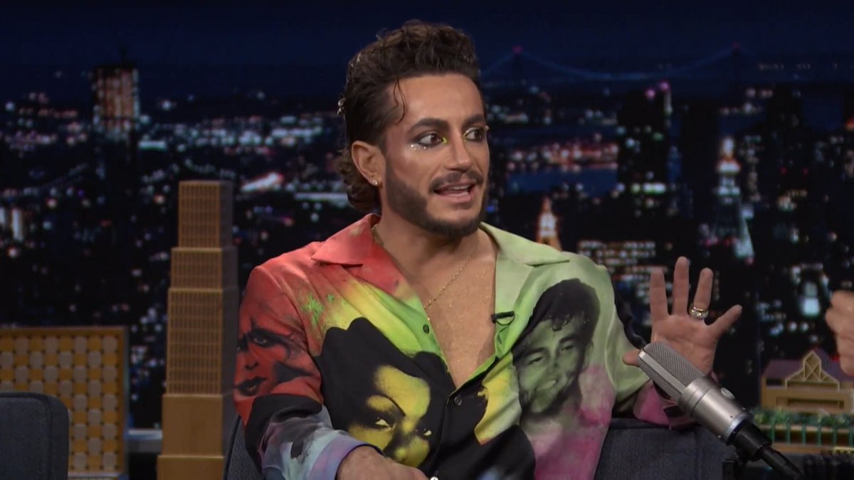 .Frankie James Grande went from a “closeted little kid” watching the Tony Awards to performing at the show! #FallonTonight