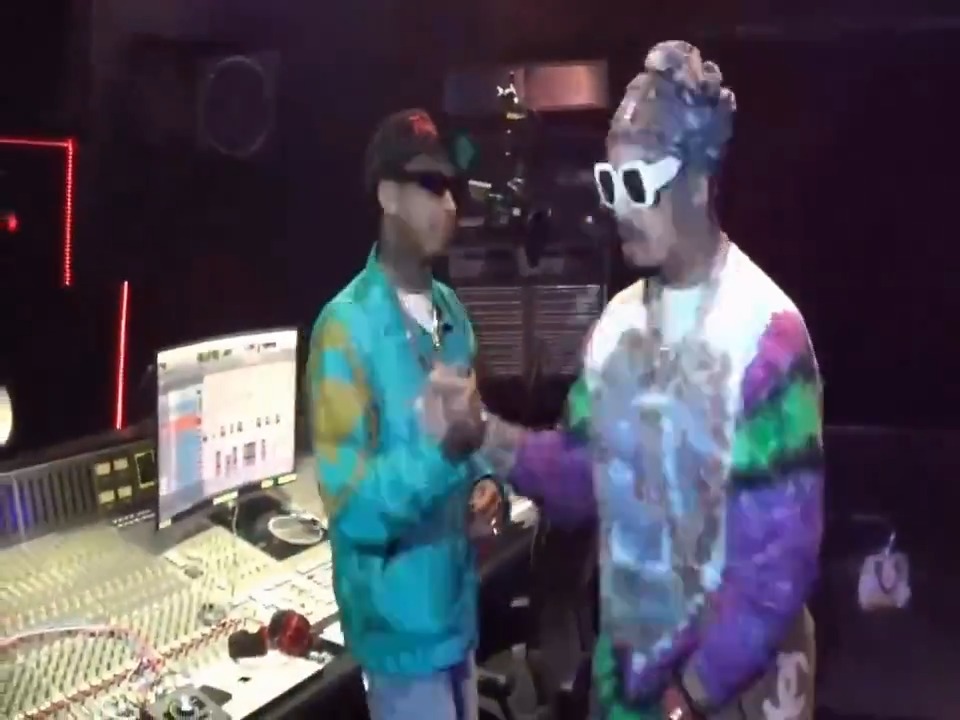 Tyga and Fenix Flexin are cooking up some 80's vibes in the studio. How's it sounding? 🤔