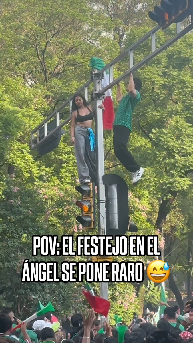 La celebración de los fans en el Ángel de la Independencia no tuvo límites. 😜