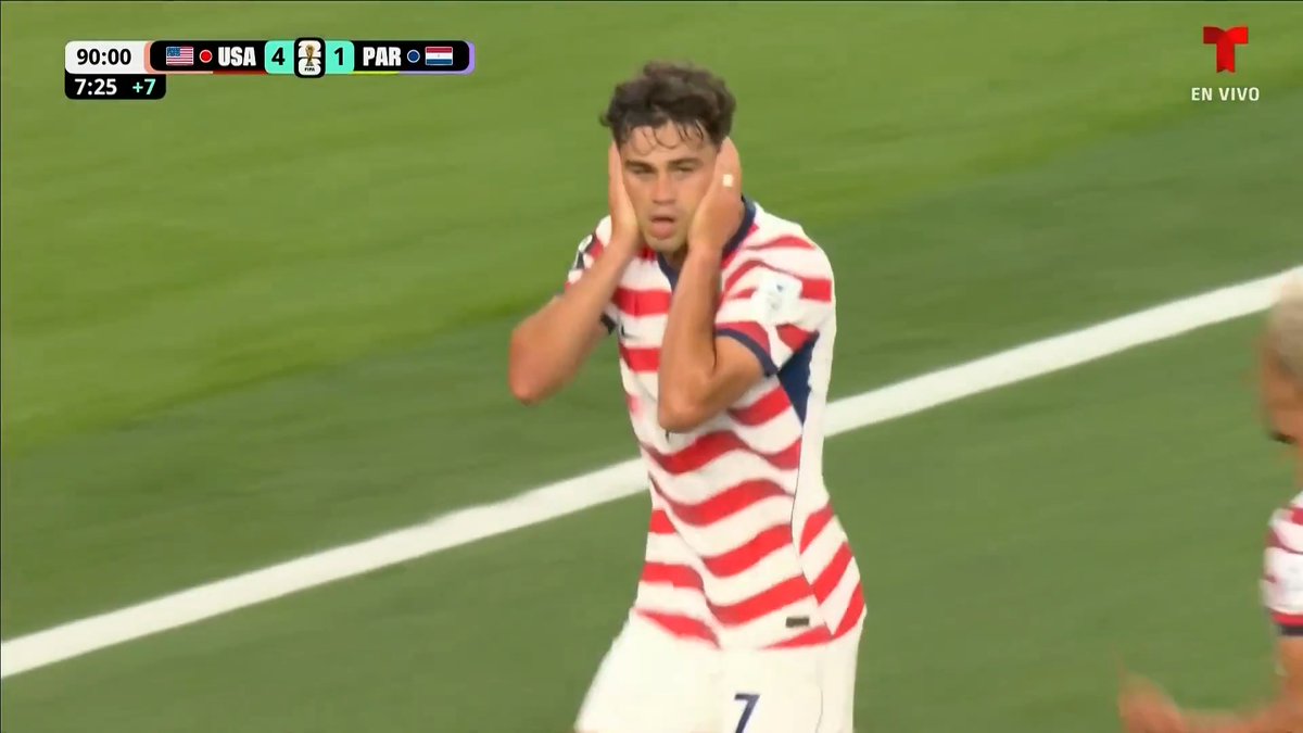 ¡GOLAZO ESPECTACULAR DE ESTADOS UNIDOS! ¡GOLAZAZO! Giovanni Reyna firma una tremenda anotación de fuera del área sobre Paraguay, ¡4-1! ¡Una de las mejores actuaciones de los estadounidenses en Mundiales!