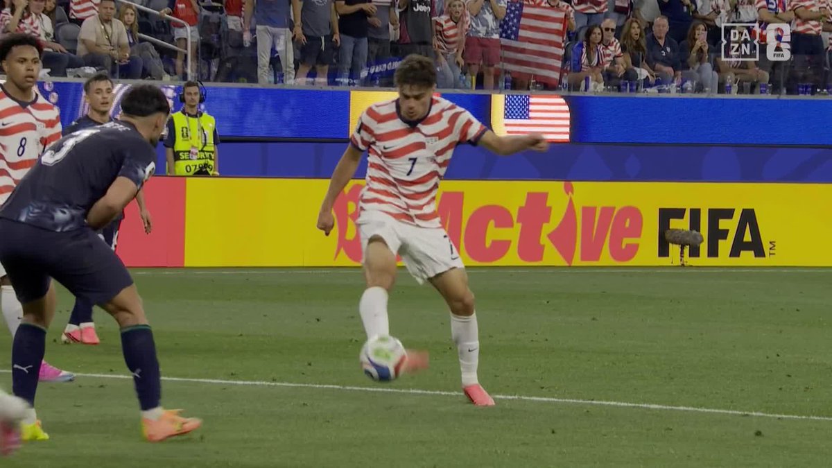 UN GOL DE MUSEO 🤩 Giovanni Reyna, pegarle así es de SINVERGÜENZA 🤯 Ese exterior del pie es una joya 🔥 #DAZNMundial