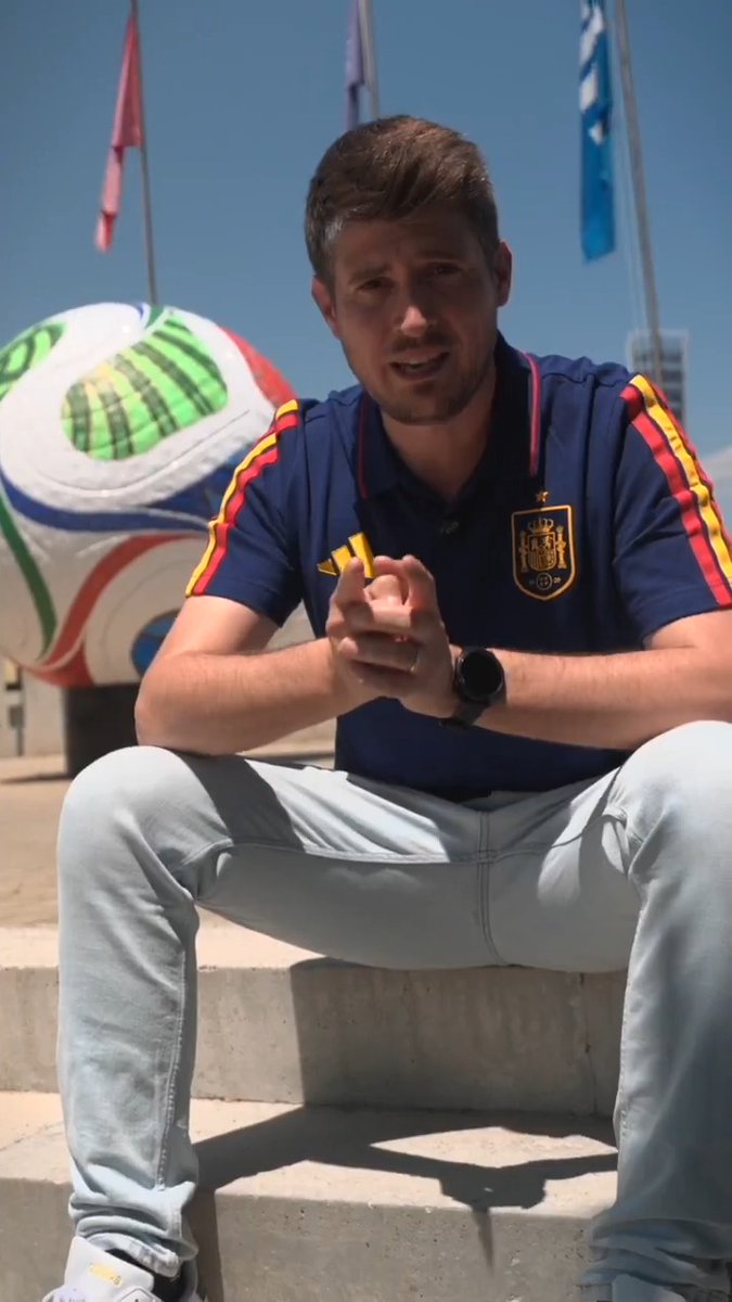 🙌🏼🇪🇸 ¿Te vienes a ver a la Selección Española Masculina de Fútbol a la Plaza Selección? Te contamos todo lo que necesitas saber en este vídeo. ℹ️ Si quieres conocer ubicaciones, horarios y las sorpresas que te esperan, te lo iremos actualizando aquí: #VamosEspaña | #CopaMundialFIFA