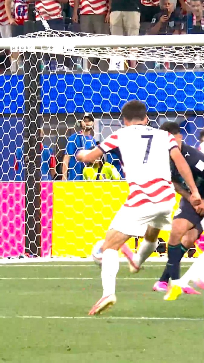 The World Cup got off to a dream start for co-hosts USA! 🇺🇸