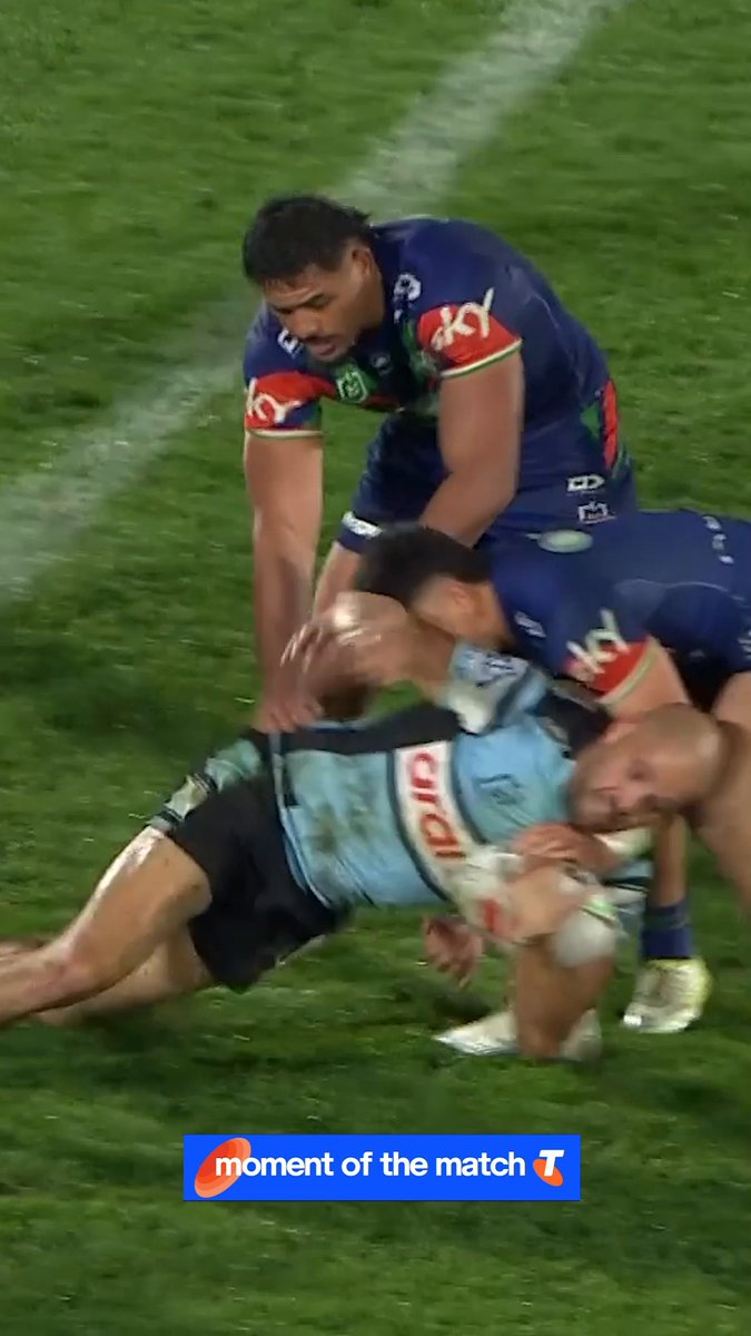 That is OUTRAGEOUS from Will Kennedy 👏 #NRL Telstra Moment of the Match