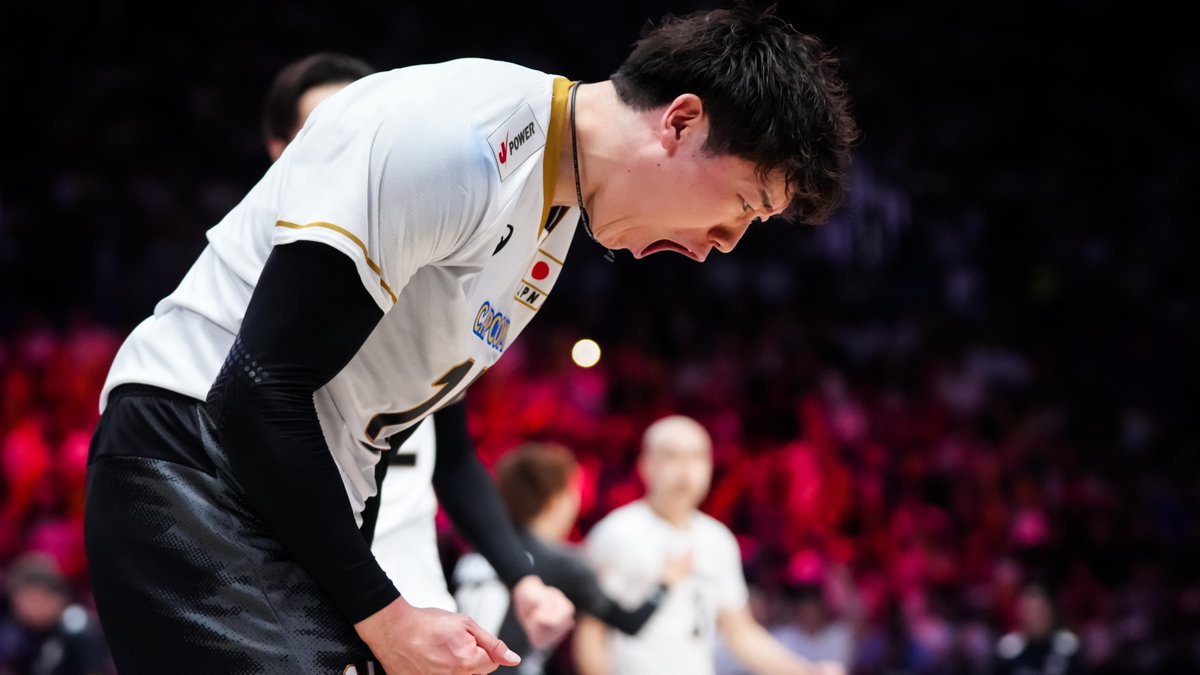 #VNL2026: JAPAN TAKE THE ASIAN SHOWDOWN ๐ฏ๐ต๐ฅ Rallies on rallies, and Japan come out on top against host team China ๐จ๐ณ in front of 9,000+ fans in Linyi. Milestone night for Japanโs big three ๐คฏ โ
Yuji Nishida: #2 all-time in #VNL attack points with 8๏ธโฃ4๏ธโฃ7๏ธโฃ โ
Yuki Ishikawa: 9๏ธโฃ0๏ธโฃ0๏ธโฃ attack points โ
Ran Takahashi: 5๏ธโฃ0๏ธโฃ0๏ธโฃ+ attack points after adding 1๏ธโฃ6๏ธโฃ today ๐บ Watch the replays on VBTV: ๐ #BePartOfTheGame #Volleyball
