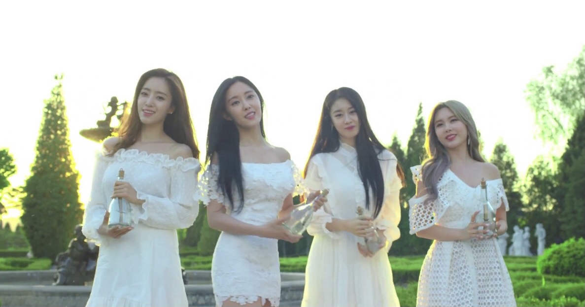 9 years ago today, T-ARA released their 13th Mini Album ‘What's My Name?’ with the title track of the same name
