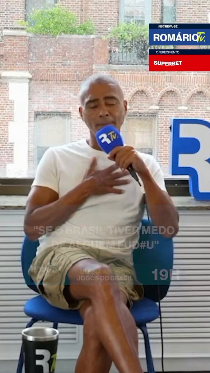 Romário discorda de fala de Ancelotti sobre 'sentir medo' na véspera do jogo contra o Marrocos. "Eu nunca na vida joguei contra alguém que eu tivesse medo. A maioria dos jogos que eu fiz na minha vida vestido a camisa de times e da seleção brasileira eu respeitava bastante. Agora tinha jogos que nem isso eu fazia, não tinha medo e muito menos respeito. O Brasil sentir medo de alguém, aí é fod@!" 📽️RomárioTV