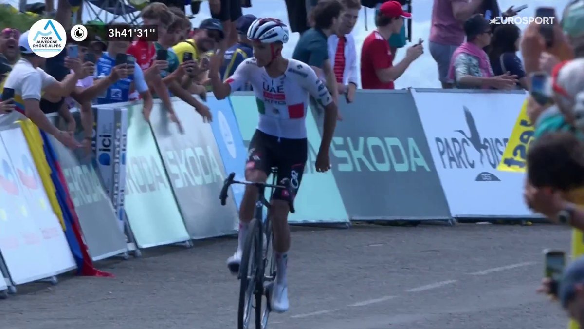 EL SHOW DEL GRAND COLOMBIER ⭐ Del Toro gana la etapa tras un ataque final deslumbrante ⭐ Ayuso tira de casta y entra 2º ⭐ Seixas termina a 1:20 pese a una caída ⭐ Luke Tuckwell aguanta el liderato pese a todo #TourAuvergneRhoneAlpes