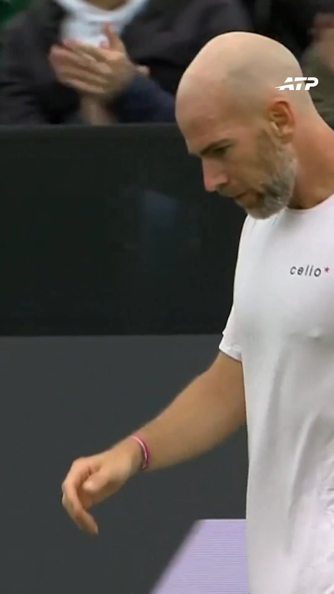 French magician 🎩🤹♂️ Welcome to the Adrian Mannarino show! Libéma Open🎾 | #LibemaOpen