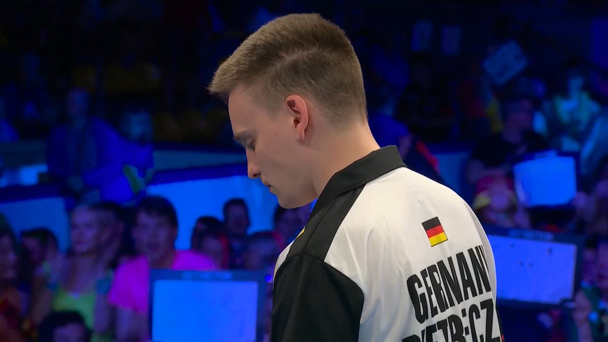 GERMANY IN A COMANDING POSITION! Germany race into a 6-1 lead over Czechia, as Martin Schindler pins double 16 to extend their lead to five! 📺 #WCOD26
