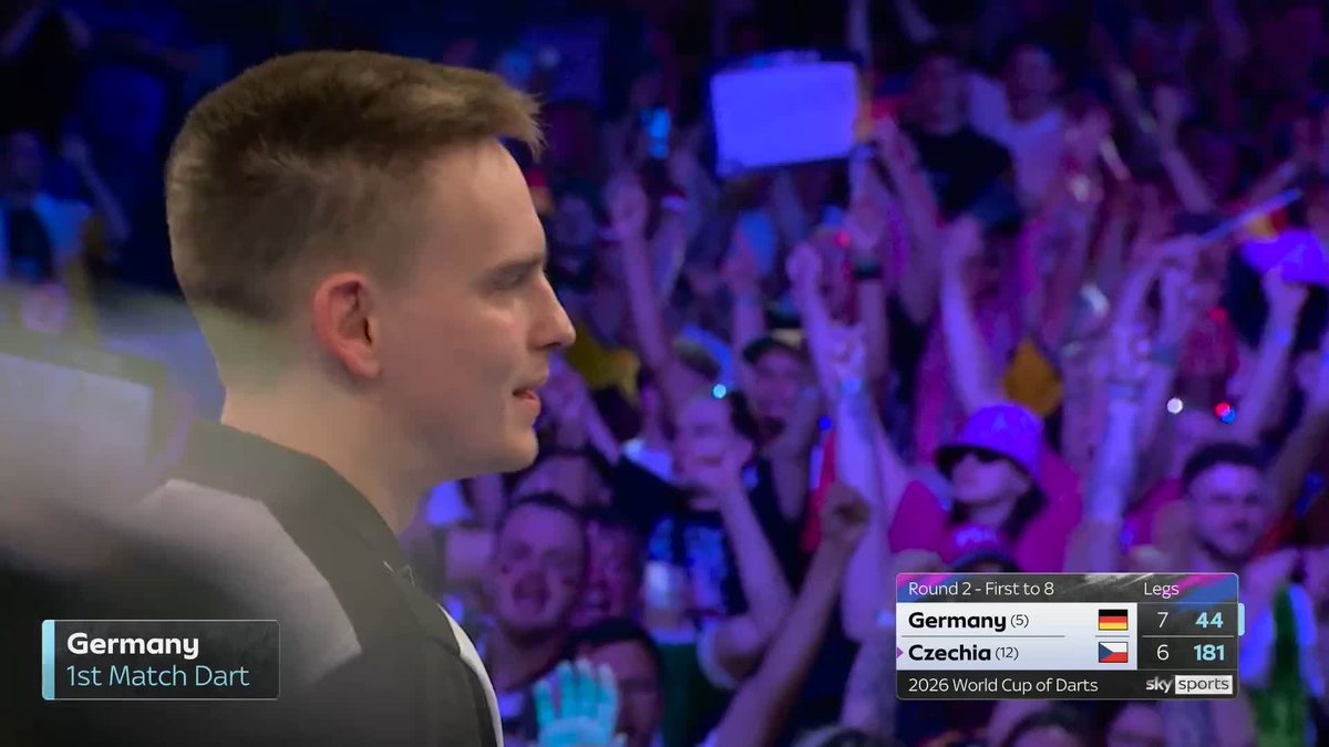 11-DARTER TO WIN IT! Germany produce the best leg of the match when it matters most, as Schindler pins the winning double to beat Czechia 8-6 and send Germany into the quarter-finals! 📺 #WCOD26
