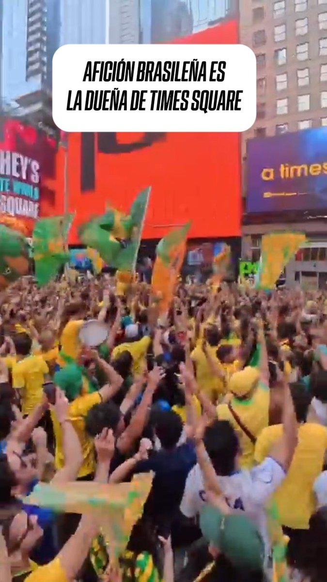 جنون جماهير البرازيل قبل مواجهة منتخب المغرب . 🤯🇧🇷