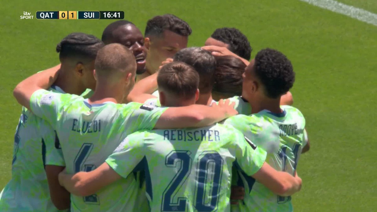 Breel Embolo converts 🥶 Switzerland score from the spot!