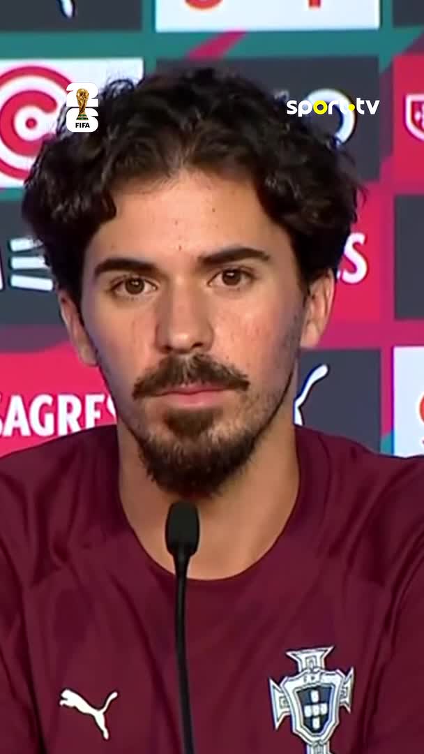 Só faltou mesmo falar em português do Brasil 😂 Que classe, Vitinha, dentro e fora de campo 🤌 #sporttvportugal #MUNDIALnaSPORTTV #MundialFIFA2026 #Portugal #Vitinha