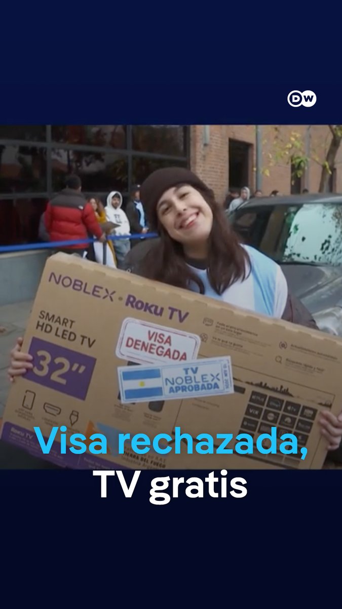 Argentinos con la visa rechazada reciben televisores gratis para ver el Mundial Una empresa argentina regaló televisores a los primeros 100 aficionados cuya solicitud de visa para Estados Unidos fue rechazada. La iniciativa busca que puedan seguir el Mundial 2026 desde casa.