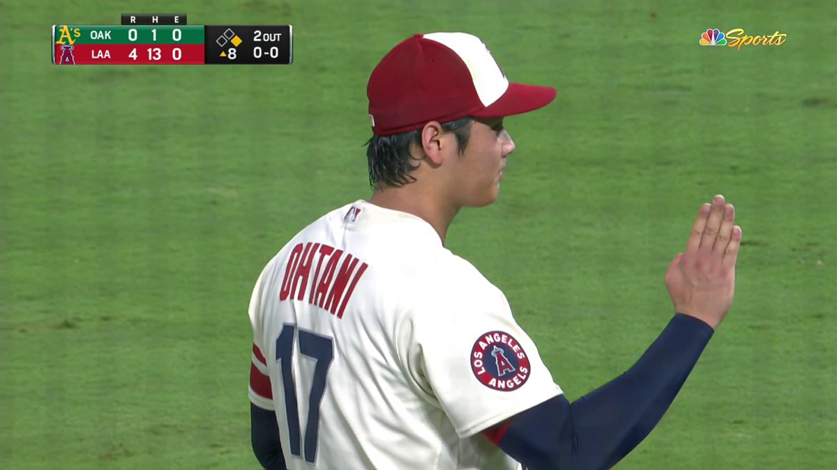 大谷翔平も2022年ノーノー未遂があったんですよね この時はエラーではなく内野安打になったんでここでストップ その後胸に手を当て謝罪するリバン・ソト(SS)に対して気にするなと肩ポン 「ツーストライクから球が高くなったのであれはしょうがない」とコメントしてました