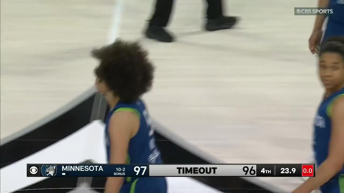OLIVIA MILES HITS THE THREE AND THE LYNX TAKE THE LEAD!