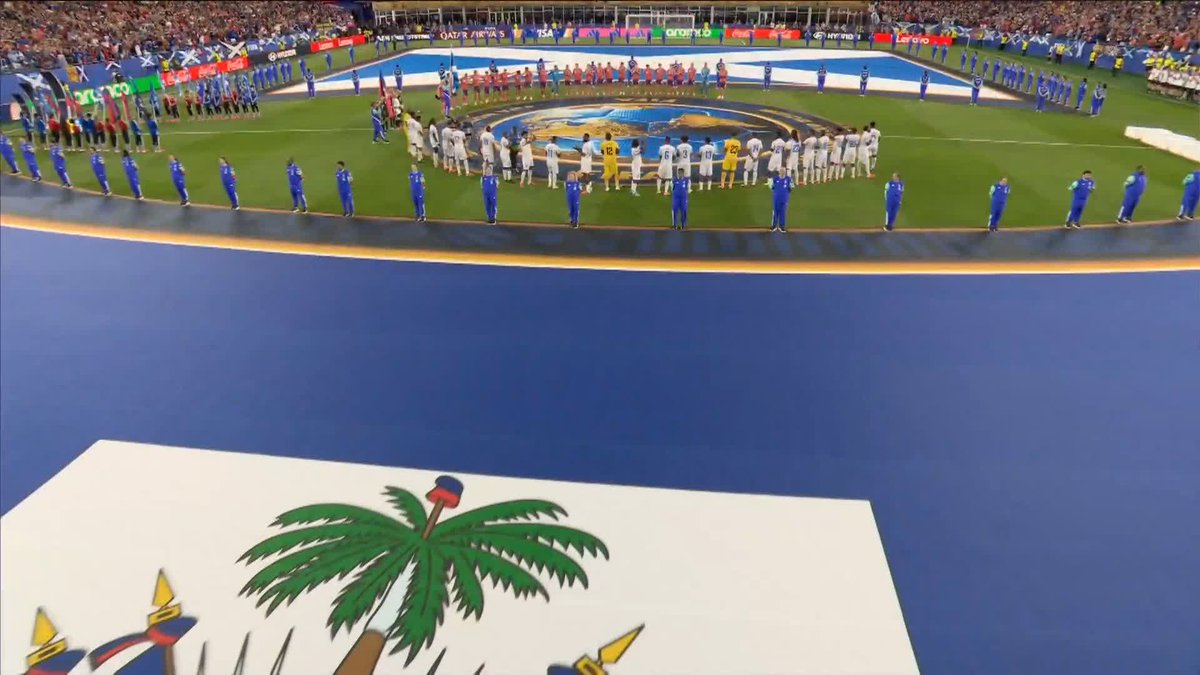 Incredible noise from the Scottish fans during the national anthem 🏴󠁧󠁢󠁳󠁣󠁴󠁿 Turn your volume up...