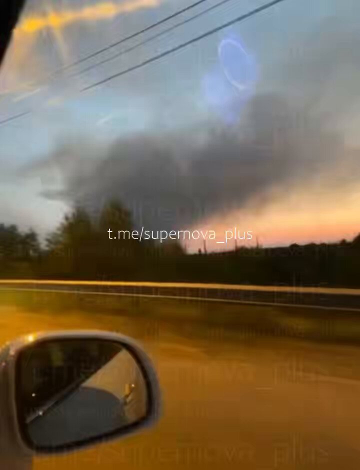 A Russian oil storage burns in Rybinsk this morning following a Ukrainian drone attack.
