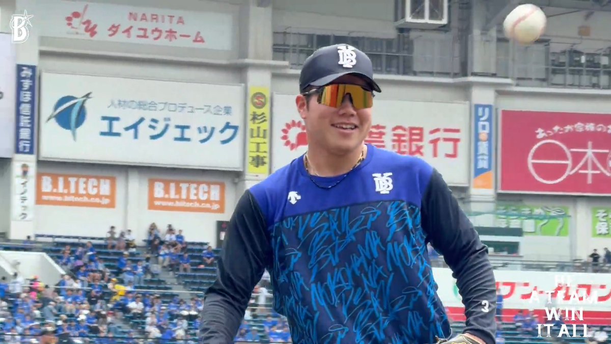 名手に倣う、#小田康一郎 選手📝 #藤田一也 コーチ #日本生命セ・パ交流戦2026 #ZOZOマリンスタジアム #baystars