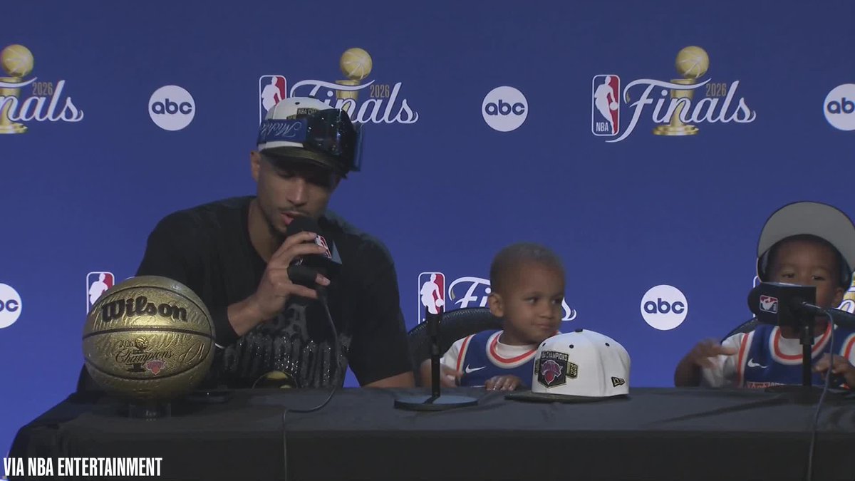 James Dolan interrupts Josh Hart's press conference to implore New Yorkers to be safe tonight 🫂