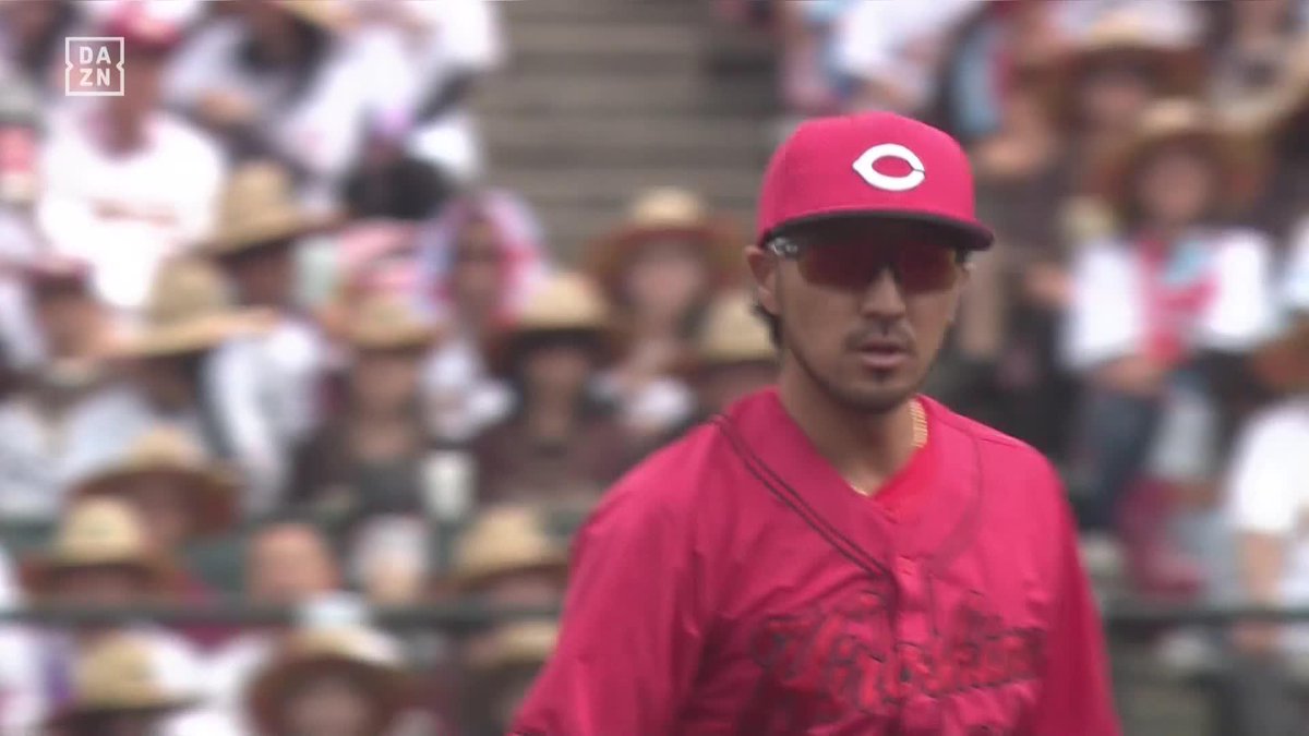 まだまだ健在 センター前には抜かせない 菊池涼介 逆シングルからの好送球 ⚾️楽天×広島 #carp
