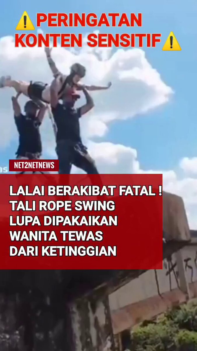 PERINGATAN TAYANGAN SENSITIF Sebuah insiden tragis terjadi di Limeira, Negara Bagian São Paulo, Brasil, pada Sabtu (13/6/2026). Seorang wanita berusia 21 tahun dilaporkan meninggal dunia setelah "terjatuh" dari jembatan setinggi sekitar 40 meter saat mengikuti aktivitas Rope Swing, seperti bungee jumping di lokasi wisata Ponte do Esqueleto. Berdasarkan informasi yang beredar, korban diangkat lalu dijatuhkan dari ketinggian oleh operator penyelenggara wahana tersebut dari tempat lompatan sebelum tali pengikat rope jumping ini terpasang ditubuh korban. Rekaman video yang viral di media sosial memperlihatkan proses persiapan lompatan hingga momen tragis ini terjadi dan korban meluncur terjun dari ketinggian. Polisi Brasil mengungkapkan adanya dugaan kelalaian serius dari penyelenggara. Sejumlah laporan menyebut peralatan keselamatan tidak disiapkan sebagaimana mestinya. Dua pekerja sempat meninggalkan lokasi kejadian sebelum akhirnya ditemukan aparat. Enam orang dilaporkan telah diamankan untuk menjalani pemeriksaan lebih lanjut. Mirisnya... Pacar korban yang berada di lokasi saat kejadian juga dilaporkan mengalami syok berat dan harus mendapatkan perawatan medis. Penyelidikan masih berlangsung untuk mengungkap penyebab pasti insiden serta menentukan pihak yang bertanggung jawab atas tragedi tersebut. Perbedaan utama bungee jumping dan rope jump terletak pada jenis talinya. Bungee jumping menggunakan tali elastis sehingga tubuh pelompat akan memantul setelah terjun. Sementara rope jump atau rope swing menggunakan tali non-elastis, sehingga peserta tidak memantul, melainkan berayun layaknya pendulum raksasa setelah melompat dari ketinggian. ▲ Video yang beredar mengandung adegan yang dapat mengganggu sebagian orang. Disarankan bijak sebelum menonton.