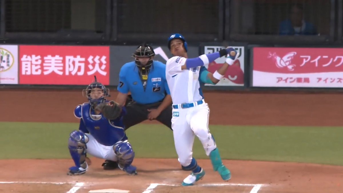 一発攻勢で試合を振り出しに戻した!!💪💪 二者連続アーチ!!🔥🔥 北海道日本ハム 万波中正 選手の今シーズン第13号ソロホームランで同点に追いつく!🌈 👇日本生命セ・パ交流戦見るならパテレ!